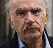 Antonio Salines, İtalyan tiyatrosu ve sinemasının saygın ve deneyimli isimlerinden biridir. Kariyeri boyunca hem sahnede hem ekranda doğal ve derinlikli performanslar sergilemiş, İtalyan kültüründe kalıcı bir iz bırakmıştır.