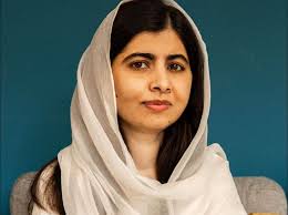 Malala Yusufzay, Pakistan’ın Kuzeybatı sınırındaki Svat Vadisi'nde, Malala ve ailesinin başından geçen olaylarla şekillenen bir hayat yaşadı. Eğitimci bir baba olan Ziauddin Yusufzay'in etkisiyle, eğitim konusunda erken yaşlarda büyük bir farkındalık kazandı.