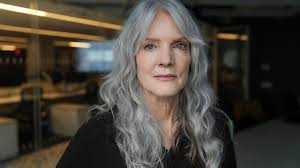 Maggie Baird, sanatçı kimliğinin yanı sıra, annelik ve toplumsal duyarlılığıyla da tanınmaktadır. Sanat ve aktivizm alanlarındaki katkıları, ona sadece hayranlarından değil, aynı zamanda sanat dünyasından da büyük saygı kazandırmıştır. Baird, hem müzik kariyerinde hem de sosyal sorumluluk projelerindeki başarılarıyla, güçlü bir rol model olmuştur.