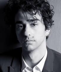 Alex Wolff, kariyerine müzikle başlamıştır. Kardeşi Nat Wolff ile birlikte, 2007 yılında The Naked Brothers Band adlı müzik grubunu kurmuş ve Nickelodeon kanalında aynı isimi taşıyan bir televizyon dizisinde başrol oynamıştır.