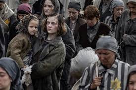 Müzik kullanımı minimal ve duygusal bir çizgide ilerler. Abartılı dramatik efektlerden kaçınılmış, karakterlerin yaşadığı duygusal yoğunluk doğal bir akış içinde sunulmuştur. Bu da filmin samimiyetini artırır.