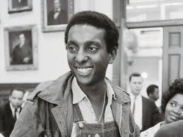 Stokely Carmichael, ABD’deki sivil haklar hareketinin radikal kanadını temsil eden önemli bir figürdür. “Black Power” felsefesi, Afro-Amerikan kimliği ve toplumsal bilinçlenme açısından devrim niteliğinde bir etki yaratmıştır