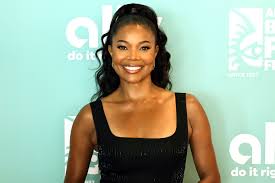 Gabrielle Union, sadece başarılı bir aktris değil, aynı zamanda toplumsal farkındalık yaratan bir isimdir. Hollywood’da kadınların sesi olmayı ve güçlü karakterleri canlandırmayı sürdüren Union, kariyerinde hem sanatsal hem de sosyal alanda önemli bir etki bırakmıştır.