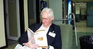 Andre Gunder Frank, 2005 yılında hayatını kaybetmiştir. Ancak bağımlılık teorisi ve dünya sistemi analizleri, günümüzde hâlâ ekonomi, sosyoloji ve kalkınma çalışmaları alanında temel referanslar arasında yer almaktadır.