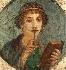 Lucretius’un en özgün yönlerinden biri, felsefeyi şiirsel anlatımla sunmasıdır. Epik şiir geleneğini kullanarak soyut düşünceleri estetik bir yapıya kavuşturmuştur.