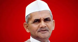 Lal Bahadur Shastri, 11 Ocak 1966 tarihinde Tashkent, Özbekistan’da ani bir kalp krizi sonucu hayatını kaybetmiştir. Ölümü Hindistan’da büyük bir yas yaratmış ve onun dürüst, sade ve hizmet odaklı yaşam tarzı halk tarafından saygıyla anılmaya devam etmiştir.