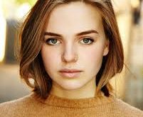 Odessa Young, Avustralya'nın Sidney şehrinde doğmuş ve burada büyümüştür. Oyunculuk kariyerine genç yaşta başlayan Young, Avustralya'da çeşitli televizyon projelerinde yer aldıktan sonra uluslararası alanda da kendini kanıtlamıştır.