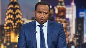Roy Wood Jr., Birmingham, Alabama’da doğmuştur. Genç yaşlardan itibaren komediye olan ilgisini keşfeden Wood, 19 yaşında profesyonel olarak sahneye çıkmaya başlamıştır. Stand-up komedisi, Wood'un kariyerinde önemli bir yer tutar ve bu alandaki yetenekleri, onu hızla tanınan bir figür yapmıştır.