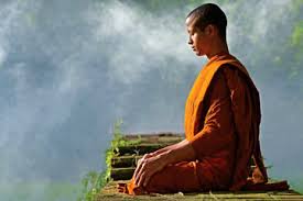 Meditasyon, zihinsel, duygusal ve ruhsal huzuru sağlamak amacıyla yapılan, bireyin iç dünyasına odaklanarak farkındalık geliştirmesini sağlayan bir uygulamadır. Genellikle sessiz bir ortamda, belirli bir teknikle yapılan meditasyon, kişiyi daha sakin, odaklanmış ve huzurlu bir hale getirmeyi amaçlar.