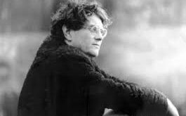 Félix Guattari'nin en çok tanınan çalışmaları, Gilles Deleuze ile birlikte yazdığı eserlerden gelmektedir. Bu ortak çalışmalar, "Anti-Ödipus" (1972) ve "Bin Yayla" (1980) gibi felsefi başyapıtları içerir. Bu kitaplar, psikanaliz, toplumsal eleştiri ve felsefeyi birleştirerek, arzu ve toplumsal yapılar arasındaki ilişkileri inceledi.