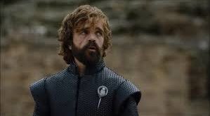 Peter Dinklage’ın kariyerinin ilk yılları büyük ölçüde tiyatro sahnelerinde geçti. New York’un bağımsız tiyatro çevresi, birçok genç oyuncu için olduğu gibi Dinklage için de önemli bir başlangıç noktasıydı.