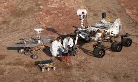 Uzay keşif tarihinde bazı görevler, yalnızca bilimsel veri üretmekle kalmaz; aynı zamanda gelecekteki tüm görevlerin temelini oluşturur. Mars Pathfinder, bu tür kilometre taşı görevlerden biridir. 1997 yılında Mars’a başarıyla iniş yapan bu görev, hem düşük maliyetli uzay keşfinin mümkün olduğunu kanıtlamış hem de gezici robot teknolojisinin önünü açmıştır.