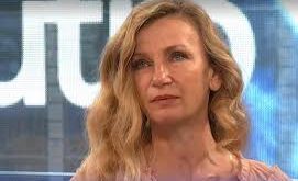 Balkan sinema ve televizyon dünyasının dikkat çeken isimlerinden biri olan Tatjana Kečman, özellikle Sırp yapımlarındaki başarılı performanslarıyla tanınan bir oyuncudur. Sahne ve ekran deneyimini bir araya getiren Kečman, karakterlerine kattığı derinlik ve doğallık sayesinde izleyiciler üzerinde güçlü bir etki bırakmaktadır.