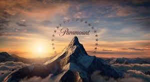 Sinema tarihinin en köklü ve etkili yapım şirketlerinden biri olan Paramount Pictures, 20. yüzyılın başlarından günümüze kadar uzanan etkileyici bir mirasa sahiptir. Hollywood’un “Büyük Beşli” stüdyolarından biri olarak kabul edilen Paramount, hem klasik sinemanın gelişiminde hem de modern eğlence endüstrisinin şekillenmesinde kritik rol oynamıştır.