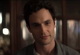 Yaratıcılığını Greg Berlanti ve Sera Gamble’ın üstlendiği dizi, Caroline Kepnes’in aynı adlı romanından uyarlanmıştır. You, spoiler vermeden incelendiğinde bile, çağımızın en çarpıcı psikolojik portrelerinden birini sunduğu açıkça görülür.