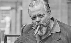 Orson Welles, sinema dünyasına katkılarıyla sadece bir yönetmen değil, aynı zamanda bir devrimci olarak da anılmaktadır. Özellikle Citizen Kane ile sinemaya kazandırdığı görsel teknikler ve anlatım biçimleri, onun sinemasal tarzının en belirgin özellikleri arasında yer alır.