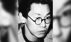 Fumio Hayasaka, 19 Ağustos 1914 tarihinde Japonya’nın Tokyo şehrinde doğmuştur. Ancak çocukluk yıllarını Hokkaido’da geçirmiştir. Küçük yaşlardan itibaren müziğe ilgi duyan Hayasaka, Batı müziği ile Japon geleneksel müziğini harmanlayan bir anlayış geliştirmiştir.