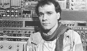 Jorge Reyes'in en bilinen albümleri arasında “La Reunión de los Dioses”, “La Llama del Templo” ve “Tales of the Spirit” gibi eserler yer alır. Bu albümler, özellikle ruhsal bir yolculuğa çıkmak isteyen dinleyiciler için önemli birer kaynak olmuştur.