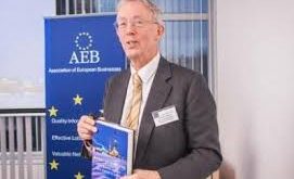 Thane Gustafson, enerji politikaları, Rusya ekonomisi ve küresel enerji piyasaları üzerine yaptığı çalışmalarla tanınan Amerikalı akademisyen, öğretmen ve yazardır. Özellikle Rusya’nın enerji sektörü, doğal gaz politikaları ve Avrasya bölgesindeki ekonomik gelişmeler üzerine derinlemesine analizleriyle akademik dünyada saygın bir yer edinmiştir.