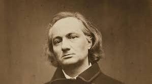 Baudelaire, edebiyat dünyasında devrim niteliğinde eserler vermiş ve 19. yüzyıl Fransız edebiyatına yön vermiştir. Onun şiirleri, estetik bir derinlik ve toplumsal eleştirilerle yoğrulmuş, aynı zamanda bireysel varoluşun sancılarını da ele almıştır.