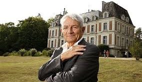 Fontbrune’un kariyeri, esas olarak Nostradamus metinlerinin yorumlanması üzerine kuruludur. Bu alanda yaptığı çalışmalar, onu özellikle 1980’li yıllarda uluslararası düzeyde tanınan bir isim hâline getirmiştir.