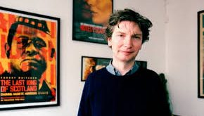 Andrew Macdonald, kariyerinin başlarında Britanya sinemasında yükselen yeni dalganın bir parçası olmuştur. 1990’lı yılların başında bağımsız film yapımcılığı alanında çalışmaya başlayan Macdonald, kısa sürede dikkat çekici projelere imza atmıştır.