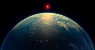 K2-18b, Kepler Uzay Teleskobu tarafından keşfedilen bir ötegezegendir. Aynı zamanda EPIC 201912552 b olarak da bilinir. Gezegen, K2-18 adlı kırmızı cüce yıldızın etrafında dolanmaktadır. Kırmızı cüceler, evrende en yaygın yıldız türlerinden biri olup, düşük sıcaklıkları ve uzun ömürleriyle bilinir.