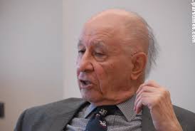 Jahangir Amouzegar, İran’ın ekonomik politikalarında önemli rol oynamış, aynı zamanda uluslararası ekonomi alanında saygın çalışmalarıyla tanınan bir ekonomist ve devlet adamıdır. Özellikle İran’ın modern ekonomik yapısının şekillenmesinde katkıları bulunan Amouzegar, hem akademik hem de siyasi kimliğiyle dikkat çekmiştir.