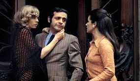 1970’ler, bir yandan Yeni Dalga’dan gelen oyuncuların kariyerlerinin devam ettiği, diğer yandan yeni yıldızların ortaya çıktığı bir dönemdir. Bu makalede 1970’ler Fransız sinemasının önemli oyuncuları, kariyerleri, oyunculuk tarzları ve filmografileri üzerinden detaylı biçimde incelenecektir.