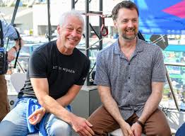 Kariyeri boyunca birçok popüler televizyon dizisinde yaratıcı ekipte yer alan Pinkner, aynı zamanda büyük bütçeli Hollywood filmlerinin senaryolarını yazmış ve yapımcılığını üstlenmiştir. Özellikle bilim kurgu ve fantastik türlerde geliştirdiği hikâyeler, onu modern televizyon ve sinema dünyasının önemli yaratıcı isimlerinden biri haline getirmiştir.