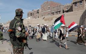 Husiler, 1990’lı yıllarda Yemen’in kuzeyinde yaşayan Zeydi Şii topluluklar arasında ortaya çıkmıştır. Hareketin temelleri, dini ve kültürel kimliği koruma amacıyla atılmıştır. Grup adını, kurucularından biri olan Hüseyin Bedreddin el-Husi’den almaktadır.