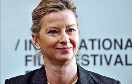 Joković’in Avrupa sinemasındaki başarısı, onun farklı yönetmenlerle çalışma fırsatı bulmasını sağlamıştır. Oyunculuğunda dikkat çeken en önemli özelliklerden biri, karakterlerin psikolojik derinliğini başarılı bir şekilde yansıtabilmesidir.