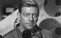 Eğitim hayatı boyunca tiyatroya yönelen Langton, üniversite yıllarında sahne deneyimi kazanmış ve oyunculuk kariyerine adım atmıştır. Sahne üzerindeki disiplinli çalışması, onun ilerleyen yıllarda sinema ve televizyon alanında başarılı olmasının temelini oluşturmuştur.