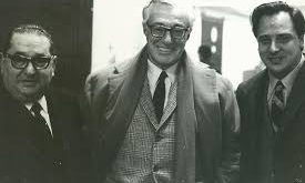 İtalyan sinemasının en önemli film müziği bestecilerinden biri olan Riz Ortolani, 20. yüzyılın ikinci yarısında hem Avrupa hem de Hollywood sinemasına damga vurmuş üretken bir sanatçıdır.