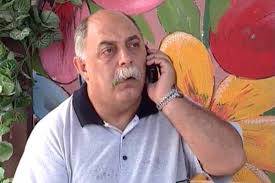 Ümit Yesin, Türk televizyon, sinema ve tiyatro dünyasında özellikle yardımcı karakter rolleriyle hafızalarda yer etmiş, uzun yıllar boyunca ekranlarda istikrarlı bir kariyer sürdürmüş önemli bir oyuncudur. Samimi oyunculuğu, doğal performansı ve karakter rollerine kattığı gerçekçilik ile Türk dizi tarihinin en tanınan yüzlerinden biri olmuştur.