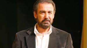 Türk tiyatrosu ve sinemasının saygın isimlerinden biri olan Cihan Ünal, uzun yıllara yayılan kariyeri boyunca sahne sanatlarına yaptığı katkılarla dikkat çekmiştir.