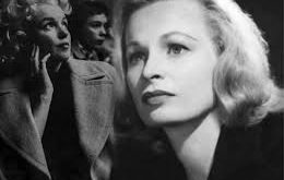 Wisconsin’de doğup büyüyen Bonnie Bartlett, erken yaşlarda sahne sanatlarına ilgi duymaya başladı. Okul yıllarında tiyatro etkinliklerinde yer aldı ve oyunculuk yeteneği çevresi tarafından fark edildi.