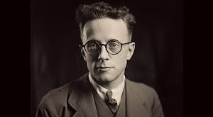 Stirner, Alman idealizminin güçlü olduğu bir dönemde yaşamıştır. Hegel sonrası düşünsel atmosferin etkisi altında yetişmiş, dönemin entelektüel tartışmalarına aktif biçimde katılmıştır.