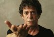 Rock müzik tarihinin en etkili, en özgün ve en sıra dışı figürlerinden biri olan Lou Reed, hem solo kariyeri hem de efsanevi grup The Velvet Underground ile müzik dünyasında derin izler bırakmış bir sanatçıdır.