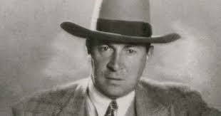 Türk tiyatrosunun modern anlamda kurucusu olarak kabul edilen Muhsin Ertuğrul, yalnızca sahne sanatlarında değil, aynı zamanda Türk sinemasının doğuşunda da kritik rol oynamış çok yönlü bir sanatçıdır.