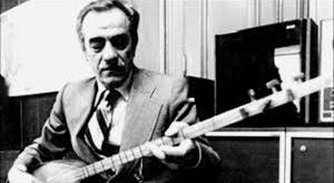 Türk halk müziği denildiğinde akla gelen en önemli isimlerden biri olan Nida Tüfekçi, yalnızca güçlü yorumculuğuyla değil, aynı zamanda Anadolu’nun müzik hafızasını kayıt altına alan çalışmalarıyla da kültür tarihine damga vurmuştur. Türk Halk Müziğinin Derleme Ustası ve Kültür Elçisi