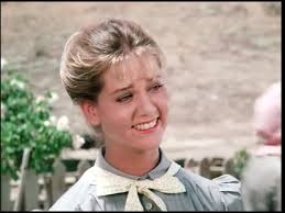 Leslie Landon, Amerika Birleşik Devletleri’nde dünyaya gelmiştir. Sanatla iç içe bir aile ortamında büyümesi, onun erken yaşlardan itibaren medya ve televizyon sektörünü yakından tanımasına olanak sağlamıştır.