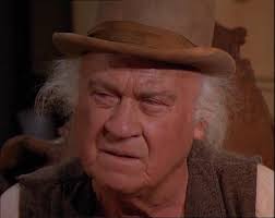 Dub Taylor adı, klasik western severler, eski Hollywood meraklıları ve televizyon nostaljisi yaşayan izleyiciler tarafından saygıyla anılmaktadır. Onun kariyeri, yalnızca başarı hikâyesi değil, aynı zamanda karakter oyunculuğunun ne kadar değerli olduğunu gösteren önemli bir örnektir.