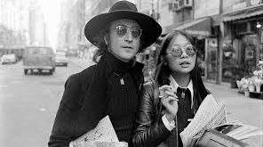 May Pang, müzik endüstrisinde yönetici asistanı, prodüksiyon koordinatörü ve organizasyon sorumlusu olarak görev yapmış; ancak en çok John Lennon ile yaşadığı ilişki nedeniyle dünya çapında tanınmıştır.