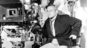 Wyler, kariyerinin ilk dönemlerinde sessiz film çağında çalıştı. Bu dönemde özellikle western türünde filmler yönetti. Yönetmenlik becerilerini geliştirdiği bu yıllar, onun ileride büyük projelere imza atmasının temelini oluşturdu.