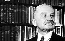 Mises’in akademik gelişiminde Carl Menger’in eserleri önemli bir rol oynadı. Menger’in öznel değer teorisi ve birey merkezli yaklaşımı, Mises’in düşünsel yapısını şekillendirdi. Ayrıca Eugen von Böhm-Bawerk’in sermaye ve faiz teorileri de onun üzerinde etkili olmuştur.