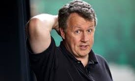 Eğitim hayatında bilgisayar bilimleri ve felsefe gibi alanlara yönelen Graham, lisans eğitimini Cornell University’de tamamlamıştır. Ardından yüksek lisans ve doktora çalışmalarını Harvard University’de sürdürmüştür.