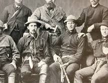 Marsh, yalnızca yeni türler keşfeden bir bilim insanı değil; aynı zamanda Amerika Birleşik Devletleri’nde paleontolojiyi kurumsallaştıran isimlerden biridir.