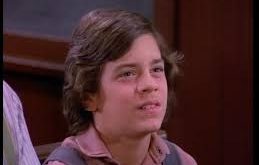 Jonathan Hall Kovacs, Amerika Birleşik Devletleri doğumlu eski çocuk oyuncudur. Küçük yaşta televizyon sektörüne adım atarak 1980’li yılların popüler dizilerinde yer almıştır.