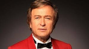 Erol Evgin’in müzik kariyeri 1969 yılında yayımladığı ilk 45’lik plağıyla başlamıştır. “Sen – Eski Günler” adlı bu çalışma, onun profesyonel müzik dünyasına attığı ilk adım olmuştur.